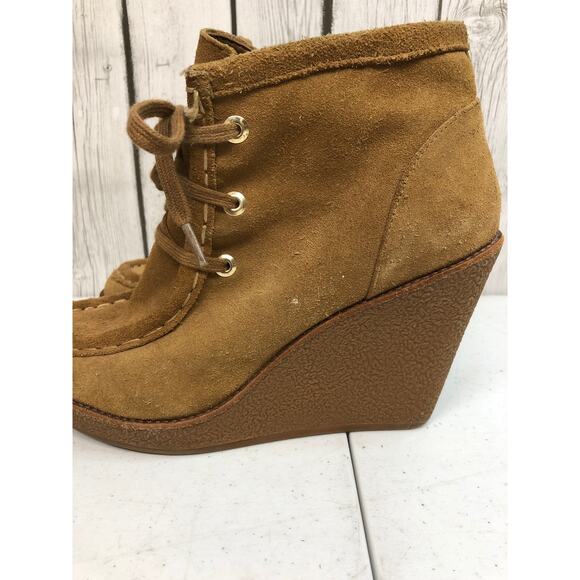 Antonio Melani Reynold Beige Wedge Booties Size 8.5 - Picture 3 of 6